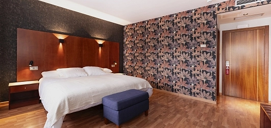 En el Hotel Doña Urraca queremos que descubras cada rincón de nuestras instalaciones a través de imágenes. En el Hotel Doña Urraca queremos que descubras cada rincón de nuestras instalaciones a través de imágenes.